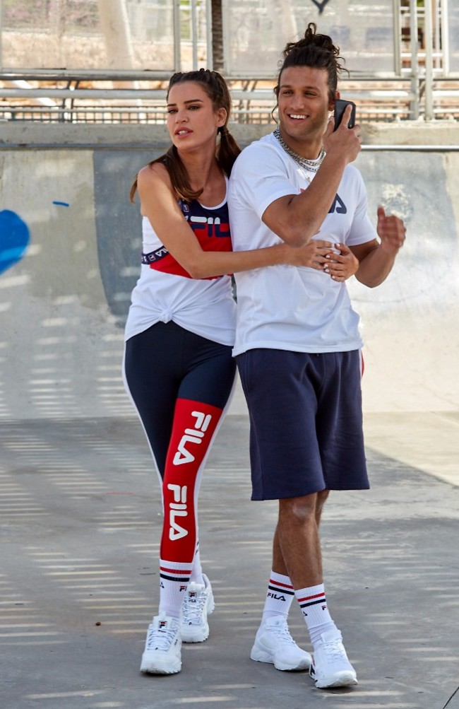 חכי רגע אני בשיחה. דדון וגורן (צילום: שוקה כהן) חכי רגע אני בשיחה. דדון וגורן (צילום: שוקה כהן)