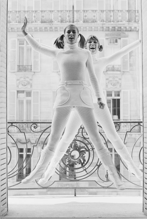 "אני המצאתי את המיני". עיצוב של אנדרה קוראז', 1968 (צילום: Reg Lancaster/GettyimagesIL)