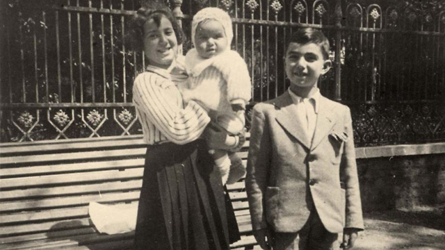 מרים, שאול ודניאל ונטורה, 1937 (ארכיון יד ושם)