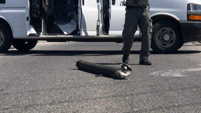 Ракета возле Ашкелона. Фото: пресс-служба полиции