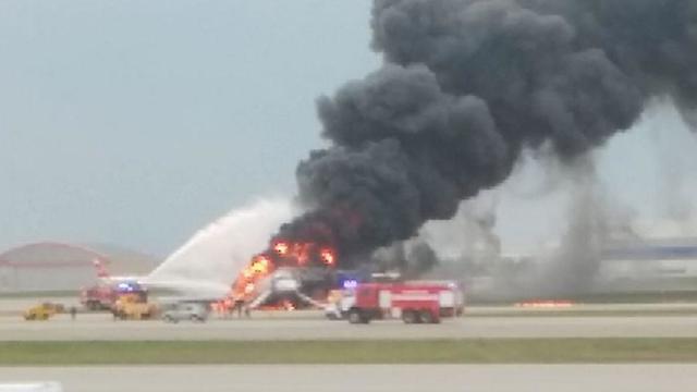  התרסקות המטוס בנמל התעופה במוסקבה (צילום: אופק לוי)