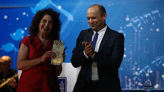 פרופסור עדי קמחי זוכה פרס ישראל טקס פרסי ישראל נפתלי בנט (צילום: אוהד צויגנברג)
