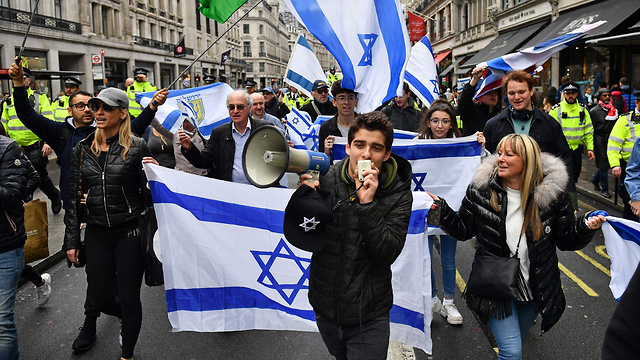 Марш в поддержку Израиля в Лондоне. Фото: AFP