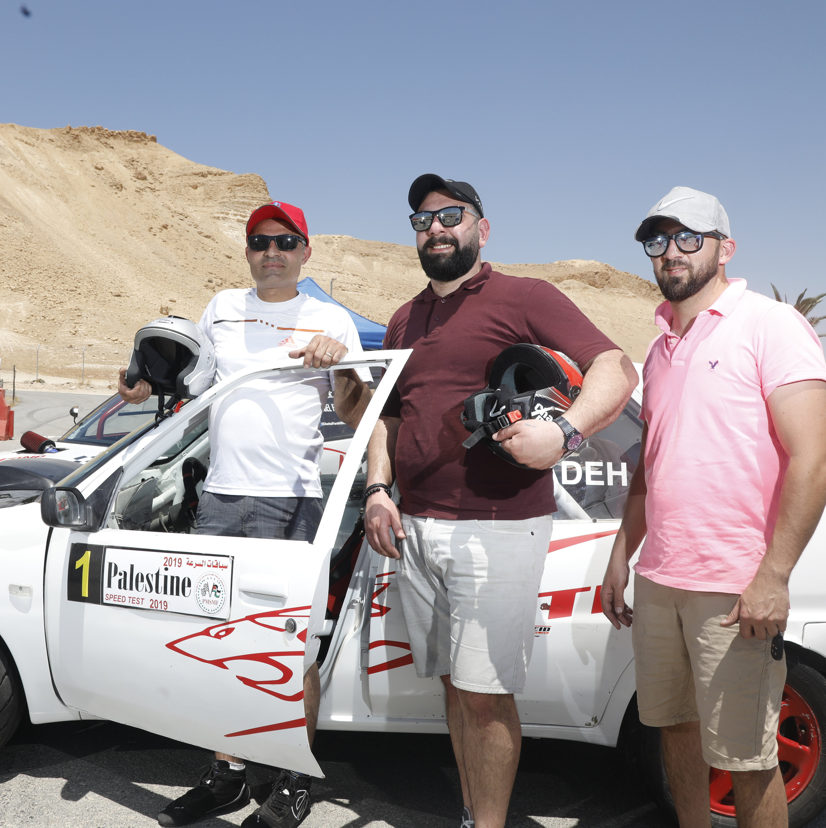 הנהגים הפלסטינים הנדל (מימין), פארח וסאדה. השקעה ממוצעת של 50 אלף שקל