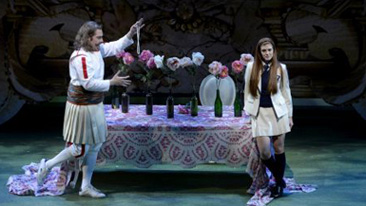 Сцена из оперы "Так поступают все женщины". Фотография предоставлена пресс-службой Израильской опе