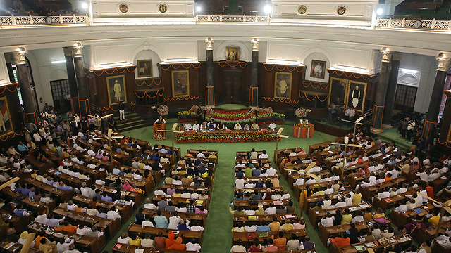 פרלמנט הודו מושחתים (צילום: רויטרס)