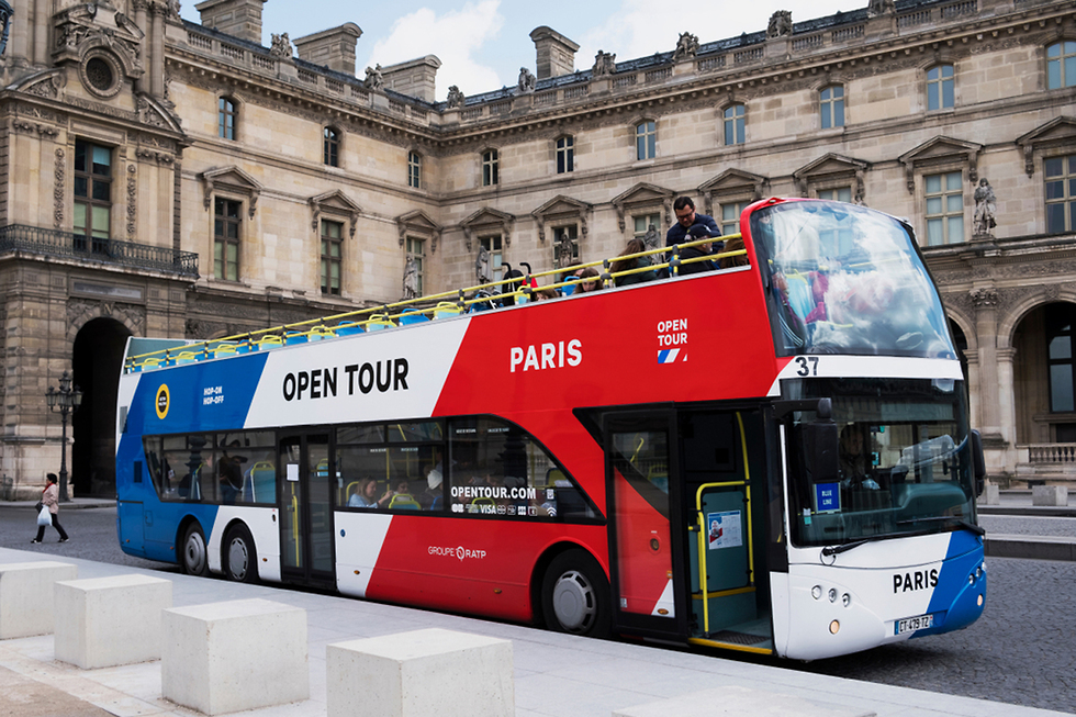 אילוס אילוסטרציה אוטובוס תיירים פריז צרפת (צילום: shutterstock)