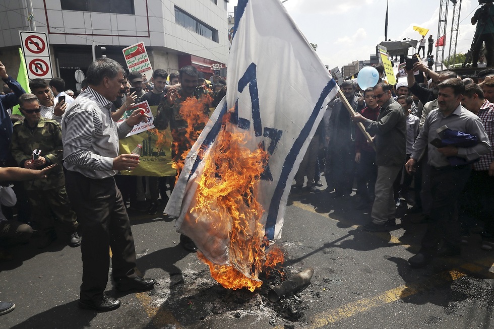 יום אל קודס יום ירושלים העולמי טהרן איראן (צילום: AP)