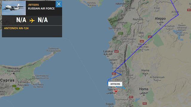 מטוס אנטונוב רוסיה נמל תעופה חמיימים חמימים ליד לטקיה סוריה ()