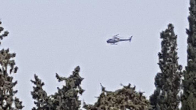 Полицейский вертолет над Рамат ха-Шароном. Фото: Карин Краус