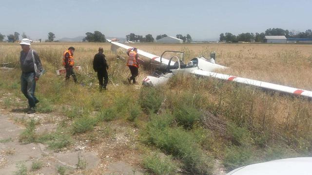 פעולות החייאה בפצוע אנוש בהתרסקות מטוס קל במנחת מגידו ()