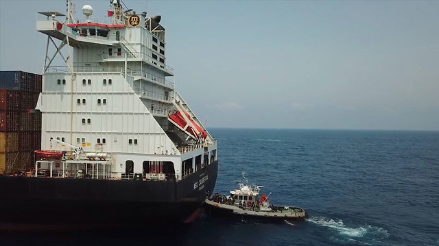  תיעוד מהשתלטות לוחמי צה״ל על ספינת המסחר הזרה מוקדם יותר היום (צילום: דובר צה