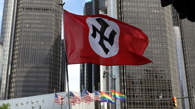 דטרויט מישיגן ארצות הברית מצעד גאווה ניאו נאצים גזענות היטלר צלב קרס קהילה ה גאה להט