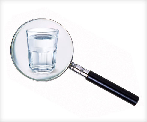 האם אכן שתיית מים קרים תהפוך את הגוף שלכם למכונה ששורפת קלוריות בקצב מסחרר?  (צילום: Shutterstock)
