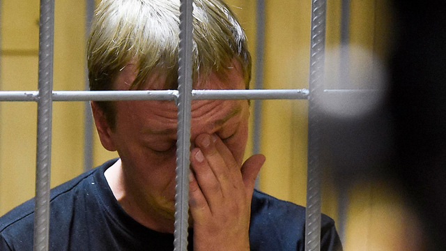 רוסיה איוואן גולונוב עיתונאי חוקר נעצר לכאורה בגלל סמים (צילום: AP)