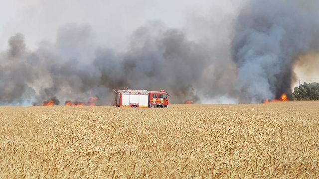 Wheat field fire, Kfar Azza