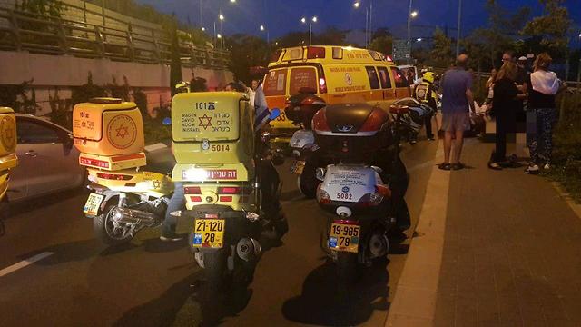 תאונה תאונת דרכים הולכת רגל נפגעה מ אופנוע ירושלים  (צילום: תיעוד מבצעי מד