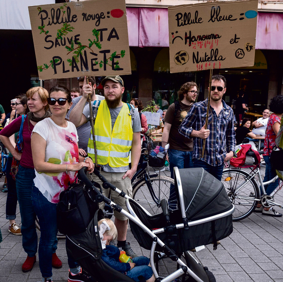 הפגנה של פעילי סביבה נגד נוטלה בפריז לפני שלושה שבועות