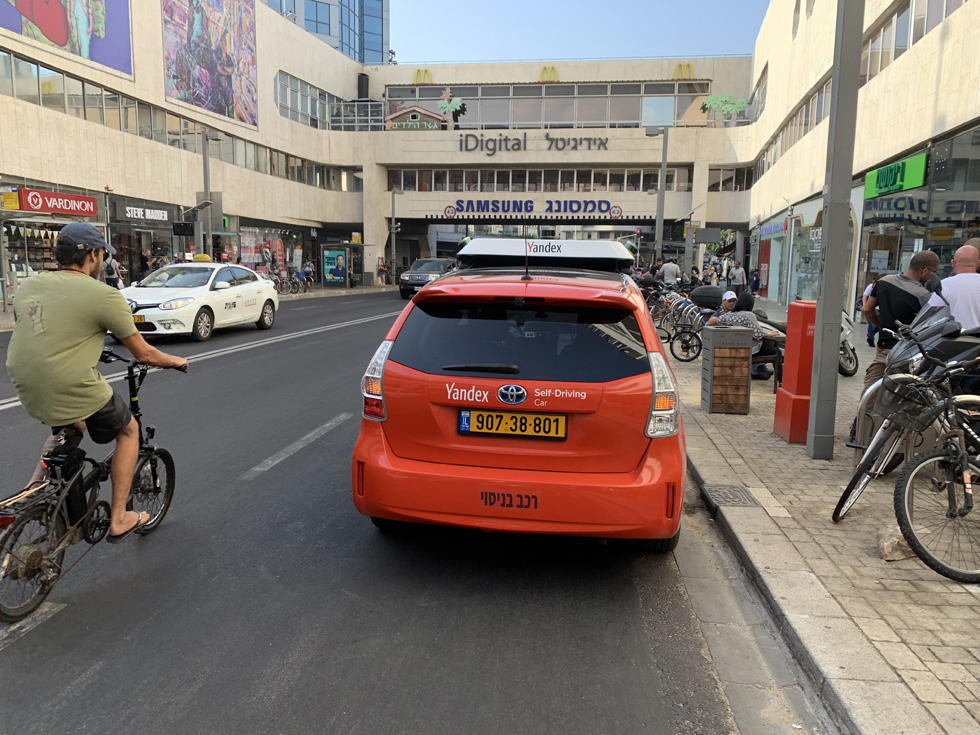 Тесты проводятся в Тель-Авиве и за его пределами. Фото: пресс-служба
