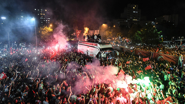 חגיגות ניצחון ב איסטנבול (צילום: gettyimages)