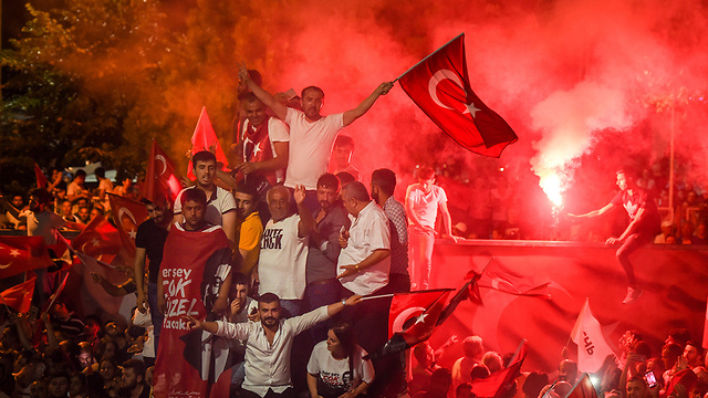חגיגות ניצחון ב איסטנבול (צילום: gettyimages)