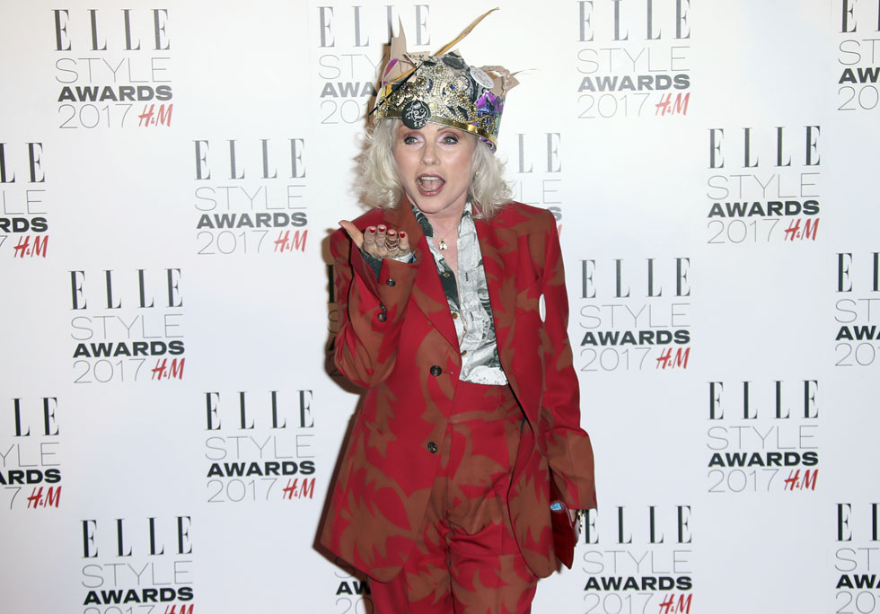 רק לפני שנתיים קטפה הארי את פרס אייקון האופנה של מגזין Elle הבריטי, שהגיע לה בצדק מוחלט. 2017 (צילום: AP)