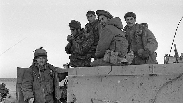 IDF soldiers in the Suez Canal, 1970 (Photo: Dan Hadani Collection, National Library )
