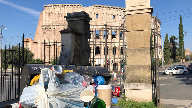 רומא זבל אשפה משבר (צילום: AP)