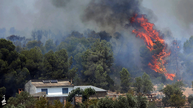  שריפות ספרד גל חום (צילום: EPA)
