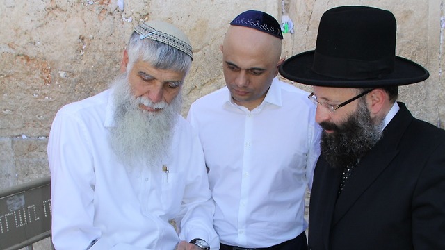 Sajid Javid with Rabbi Shmuel Rabinowitz