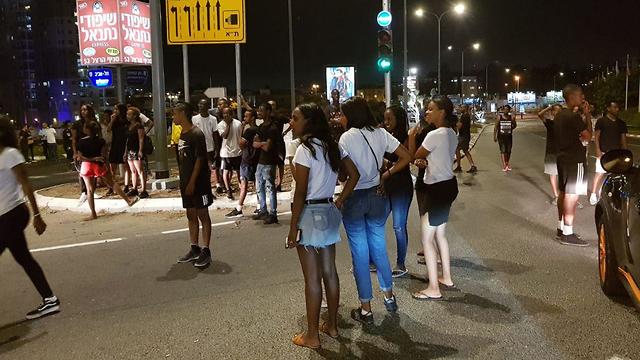 הפגנת האתיופים בראשון לציון נגד המשטרה (צילום: ליעד משולם)