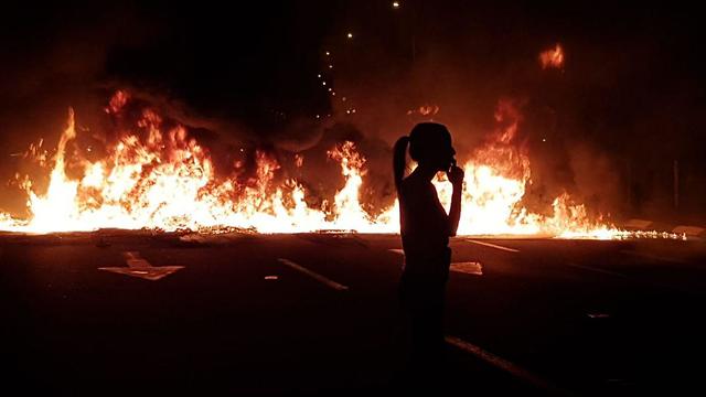 Riots in Kastina Junction (Photo: Ofer Ashtoker)