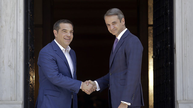 ראש ממשלת יוון החדש קיריאקס מיצוטקיס השבעה ורה