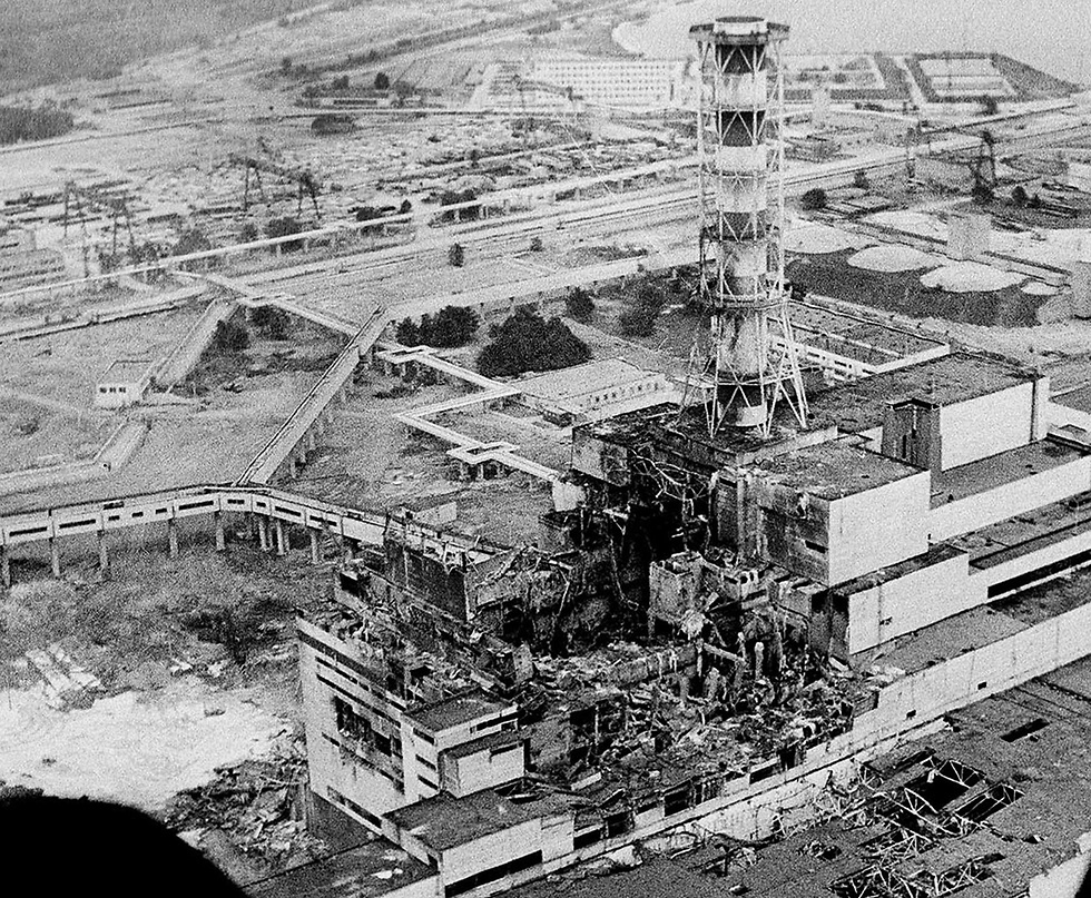 כור גרעיני צ'רנוביל אוקראינה 1986 אחרי הפיצוץ (צילום: AP)