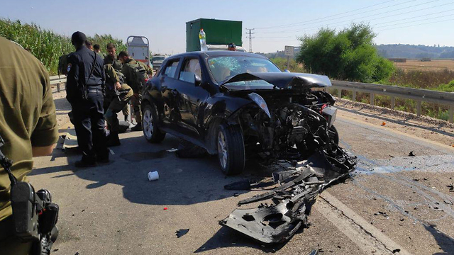 תאונה תאונת דרכים ב עוטף עזה מוות נהגת בת 70 ()