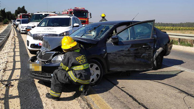 תאונה תאונת דרכים ב עוטף עזה מוות נהגת בת 70 ()