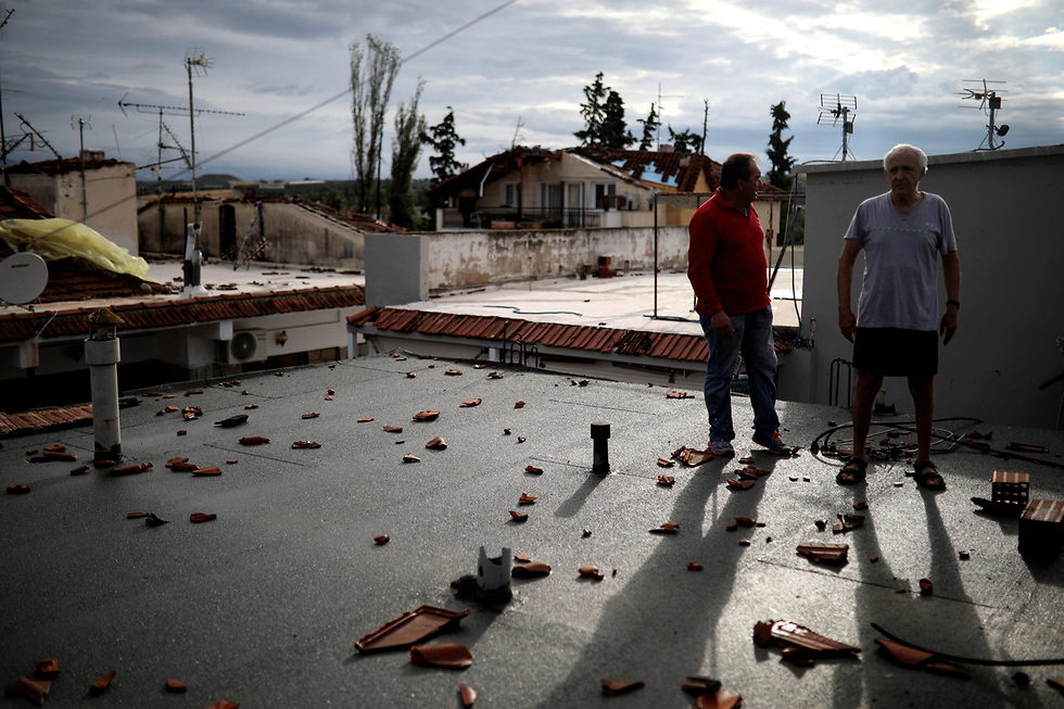 חלקידיקי יוון סופה סערה תיירים הרוגים (צילום: רויטרס)