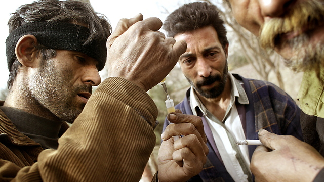 Drugs addicts in Iran