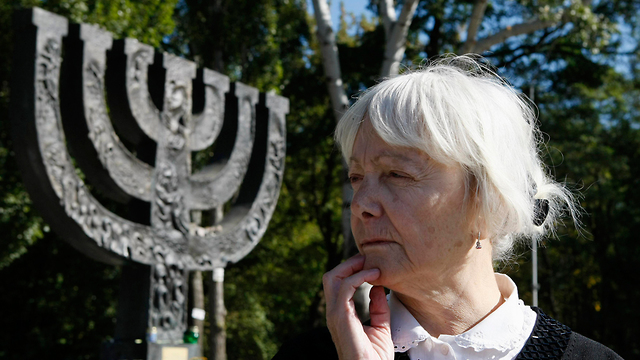 Raisa Maistrenko, a survivor of the Babi Yar massacre at the memorial to the mass murder of Jews  (Photo: Reuters)