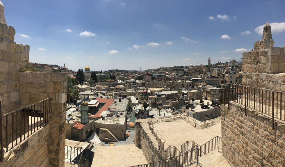 Вид на Иерусалим со стен Старого города. Фото: Гилад Кармели