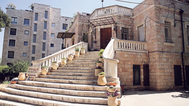 הווילה בשכונת טלביה. מבנה ערבי היסטורי (צילום: אלכס קולומויסקי)