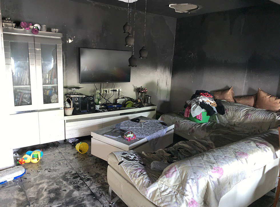 Сгоревший дом в Рамат-Пинкас. Фото: Рои Рубинштейн