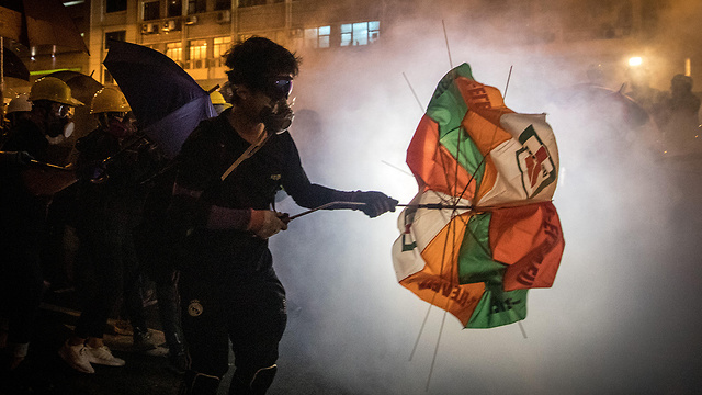 הפגנות הפגנה מחאה הונג קונג (צילום: gettyimages)