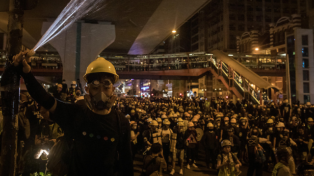 הפגנות הפגנה מחאה הונג קונג (צילום: gettyimages)