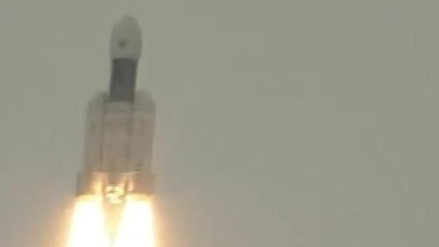 החללית, כמה שניות לאחר השיגור (צילום: סוכנות החלל ההודית)