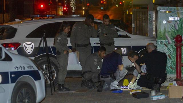 פלסטיני ניסה לדקור שוטר ונורה חדרה (צילום: עידו ארז)