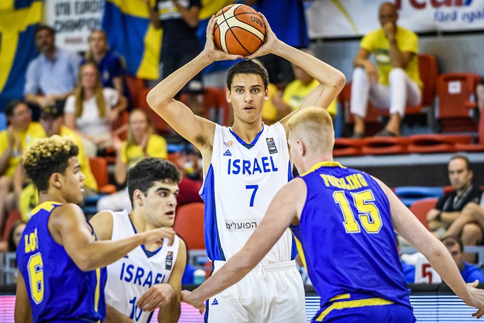 גלעד לוי (צילום: FIBA.com)