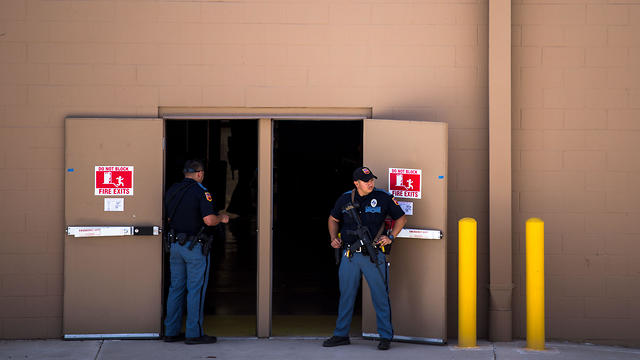 הטבח בקניון באל פאסו טקסס (צילום: AFP)