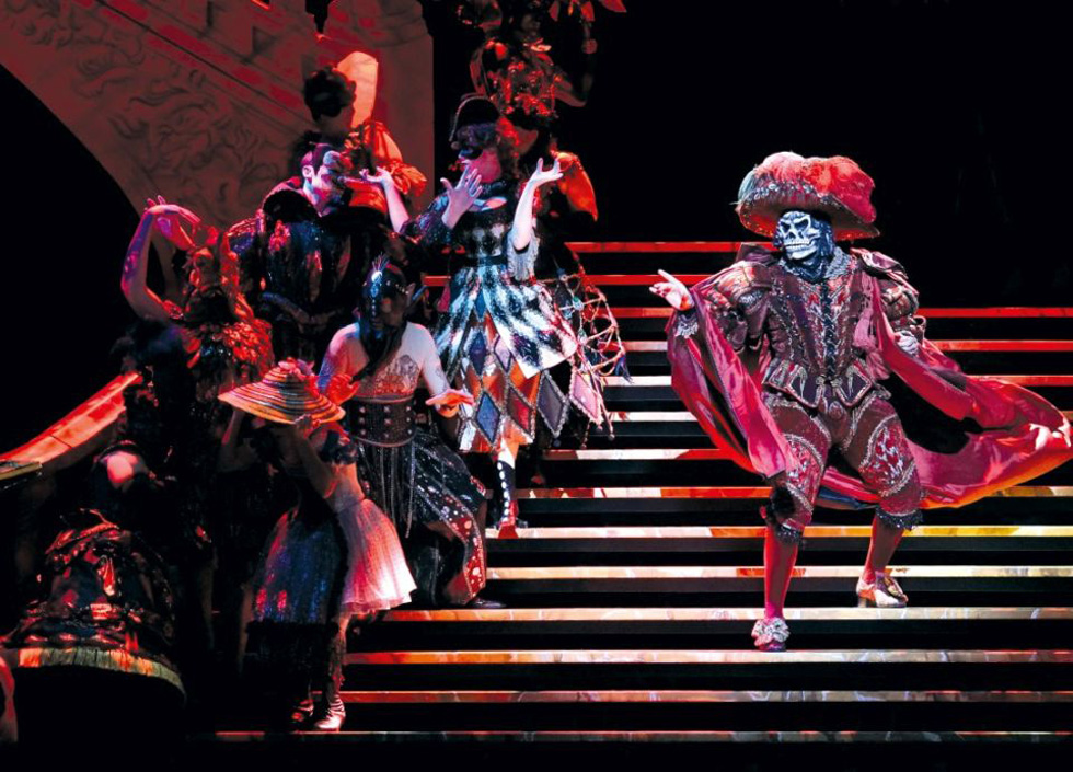 Сцена из мюзикла "Призрак оперы". Фото предоставлено пресс-службой бродвейской постановки