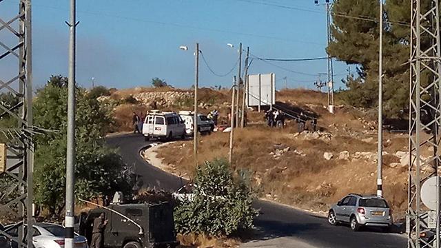 Security forces at the site where the soldier's body was found (Photo: TPS)